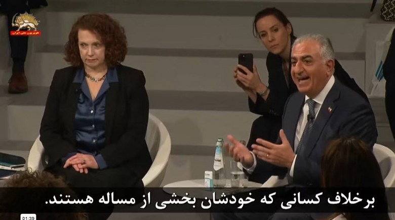 سوزدل وعقده گشایی بچه دیکتاتور شاه (رضا پهلوی) درمونیخ - #نه_شاه_نه_شيخ #آری_به_جمهوری_دمکراتیک #قیام_تا_سرنگونی